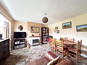 Lounge- click for photo gallery